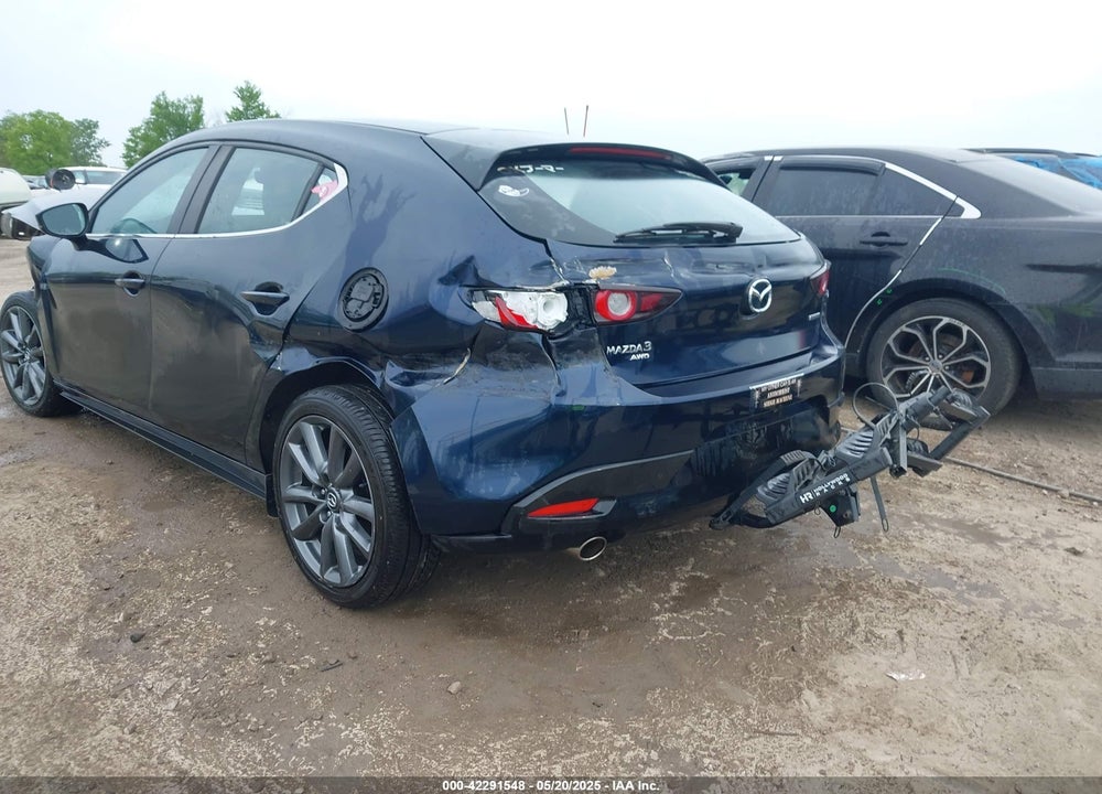2021 MAZDA MAZDA3 HATCHBACK VIN: JM1BPBKL1M1308883
