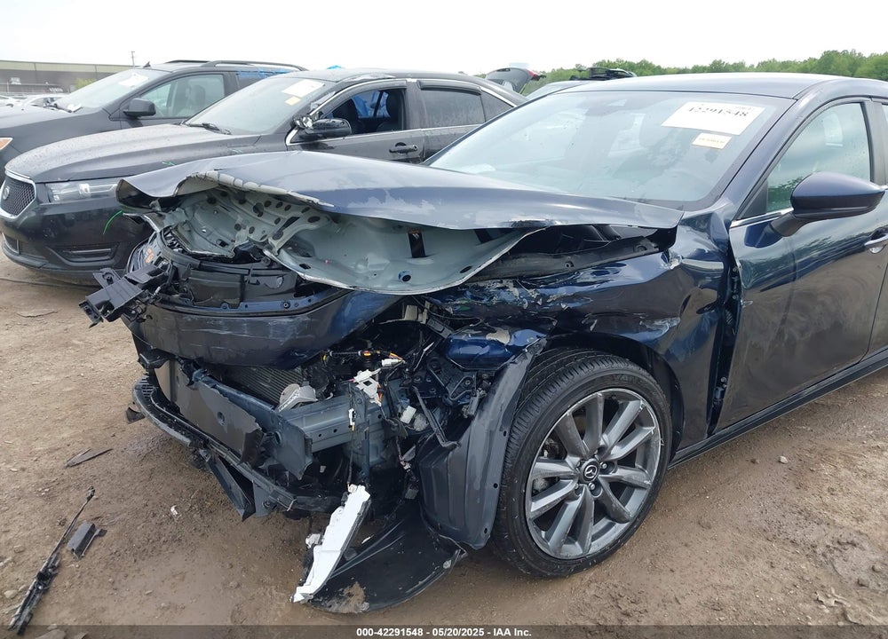 2021 MAZDA MAZDA3 HATCHBACK VIN: JM1BPBKL1M1308883