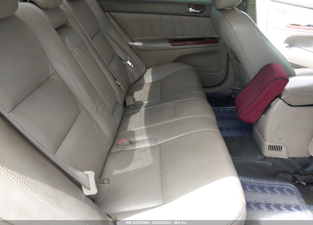 2005 TOYOTA CAMRY XLE VIN: 4T1BE30K05U088993
