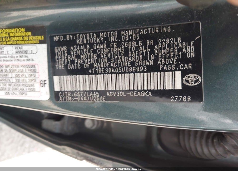 2005 TOYOTA CAMRY XLE VIN: 4T1BE30K05U088993