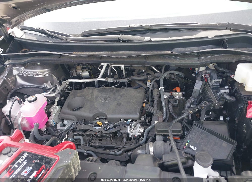 2024 TOYOTA SIENNA XLE VIN: 5TDJRKEC0RS180714