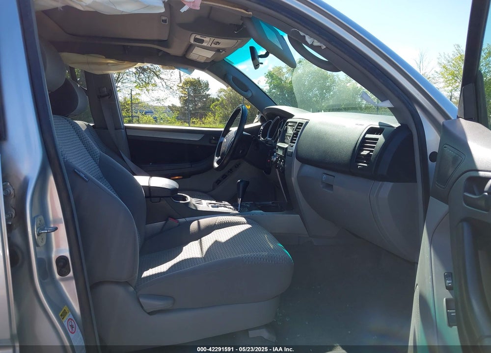 2009 TOYOTA 4RUNNER SR5 V6 VIN: JTEBU14R09K040720