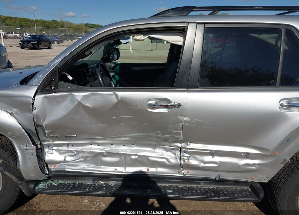 2009 TOYOTA 4RUNNER SR5 V6 VIN: JTEBU14R09K040720