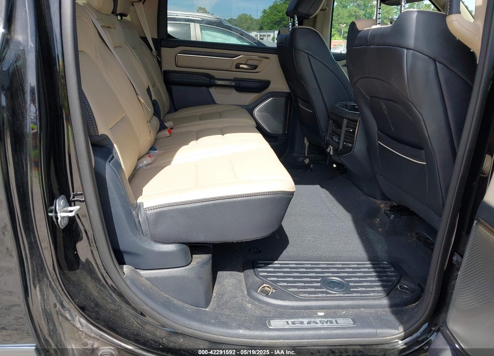 2021 RAM 1500 LIMITED 4X4 5'7 BOX VIN: 1C6SRFHM8MN642037