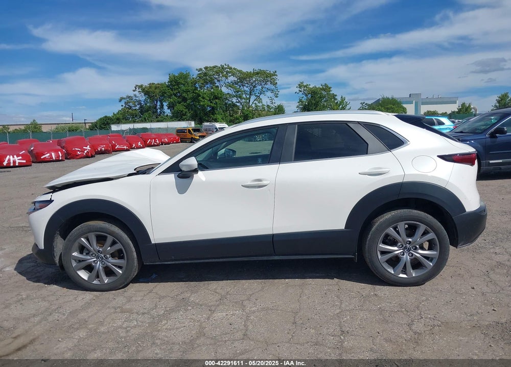 2022 MAZDA CX-30 PREFERRED VIN: 3MVDMBCL1NM424054
