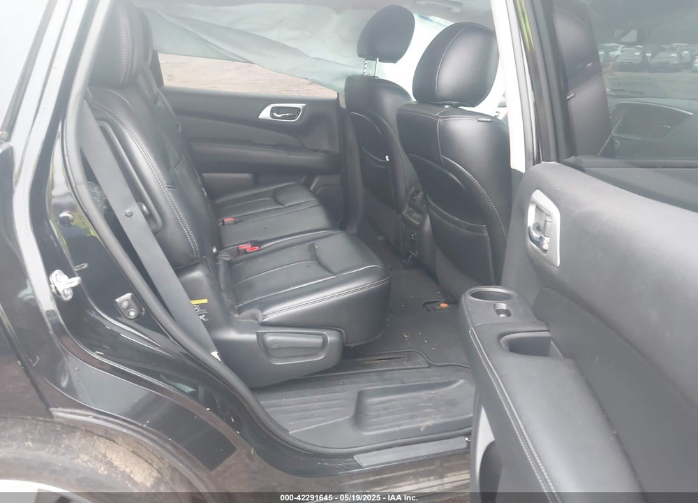 2015 NISSAN PATHFINDER VIN: 5N1AR2MM5FC714373