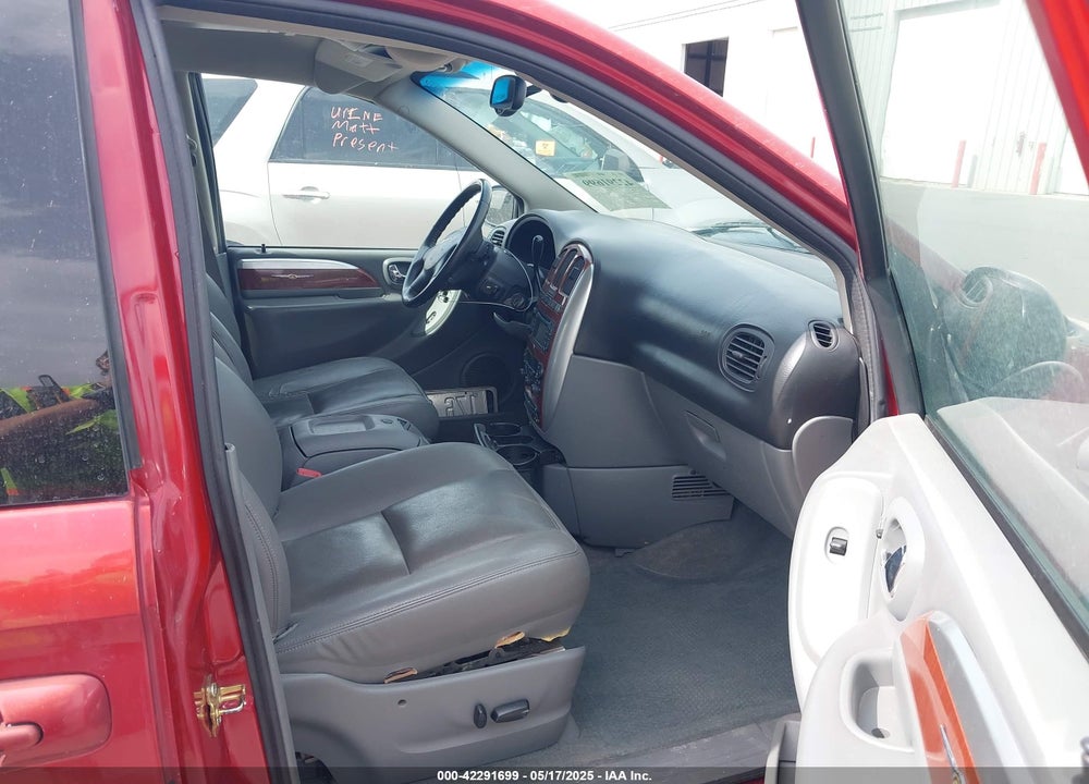 2007 CHRYSLER TOWN & COUNTRY LIMITED VIN: 2A8GP64L47R127294
