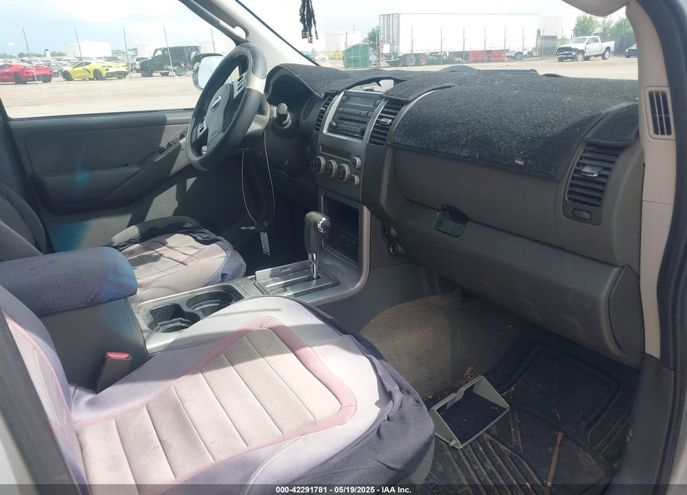2007 NISSAN PATHFINDER SE VIN: 5N1AR18U47C630227