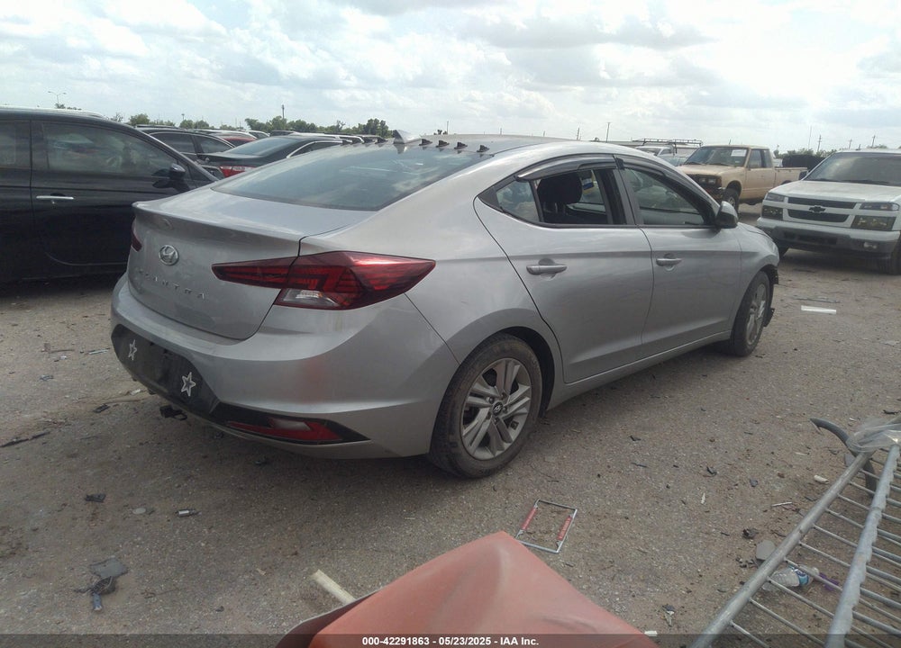 2020 HYUNDAI ELANTRA VIN: 5NPD84LF8LH609345