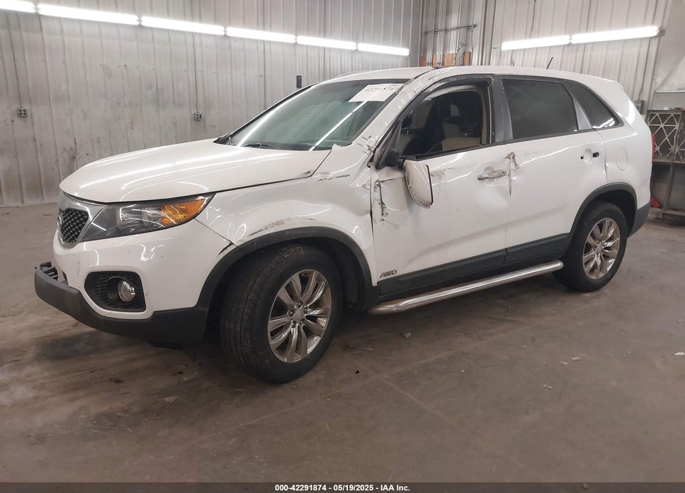 2011 KIA SORENTO VIN: 5XYKUDA14BG038484