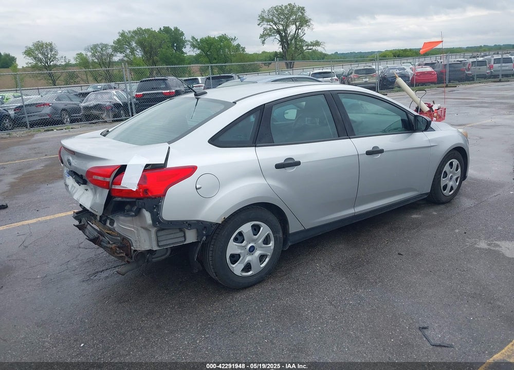 2016 FORD FOCUS VIN: 1FADP3E22GL259578
