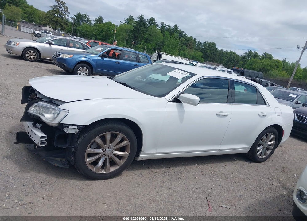 2017 CHRYSLER 300 VIN: 2C3CCARG9HH530103