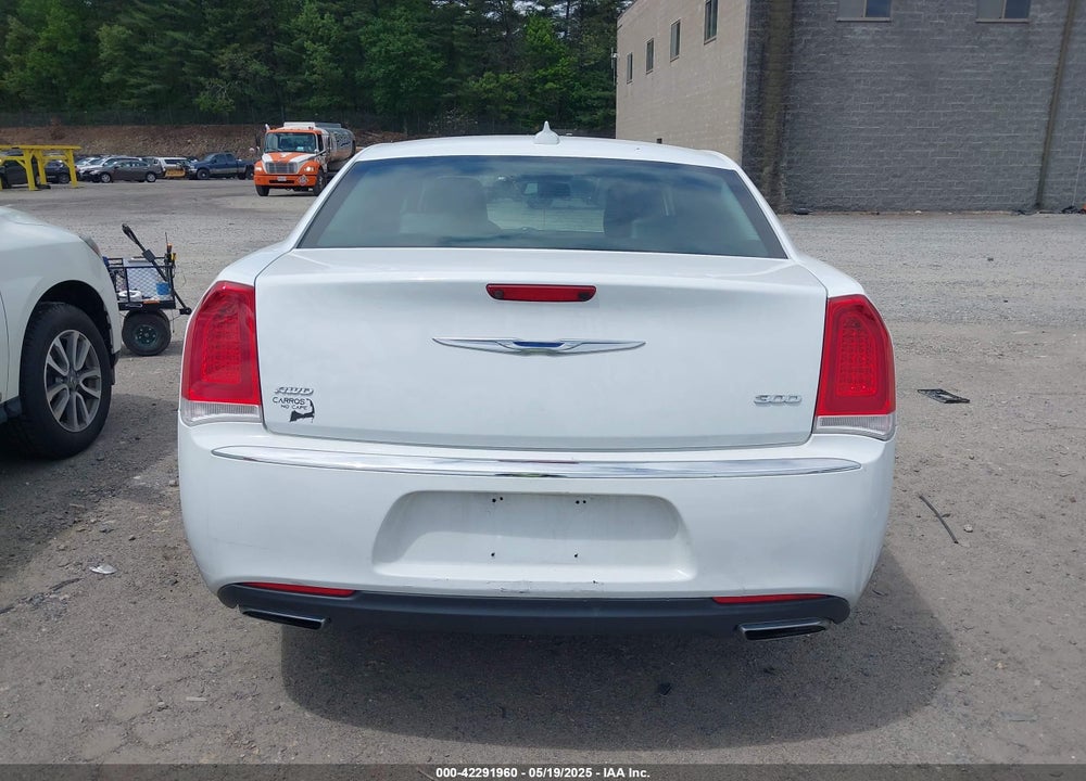 2017 CHRYSLER 300 VIN: 2C3CCARG9HH530103