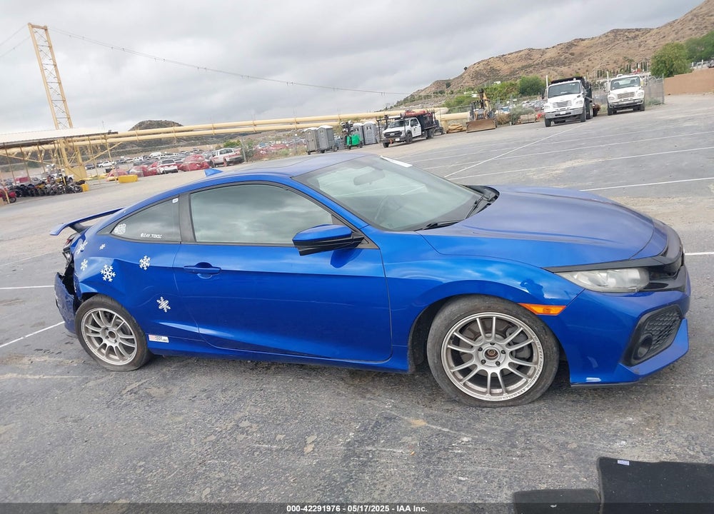 2018 HONDA CIVIC VIN: 2HGFC3A52JH757171