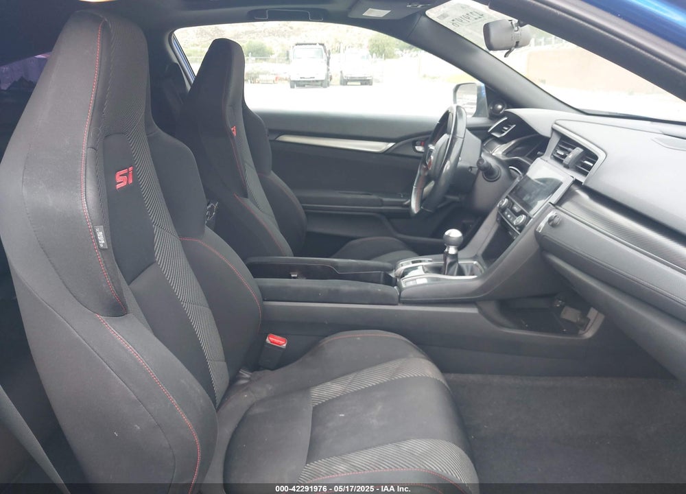 2018 HONDA CIVIC VIN: 2HGFC3A52JH757171
