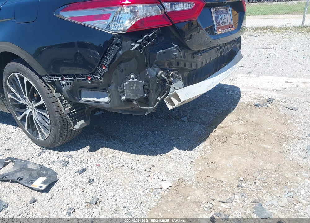 2019 TOYOTA CAMRY SE VIN: 4T1B11HK5KU180665