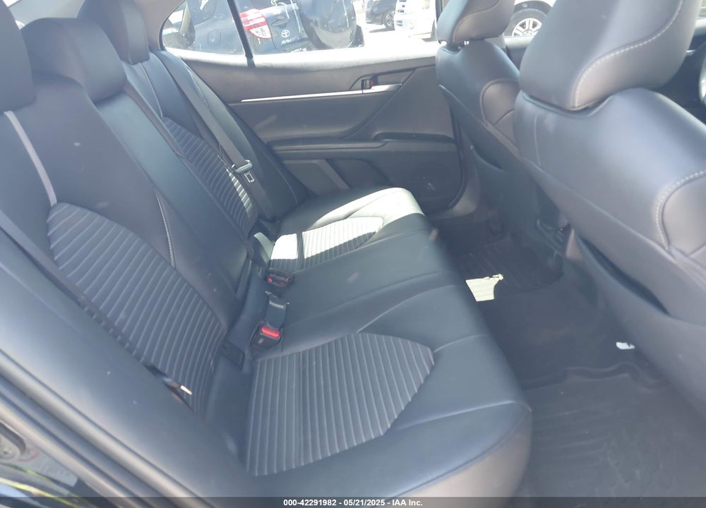 2019 TOYOTA CAMRY SE VIN: 4T1B11HK5KU180665