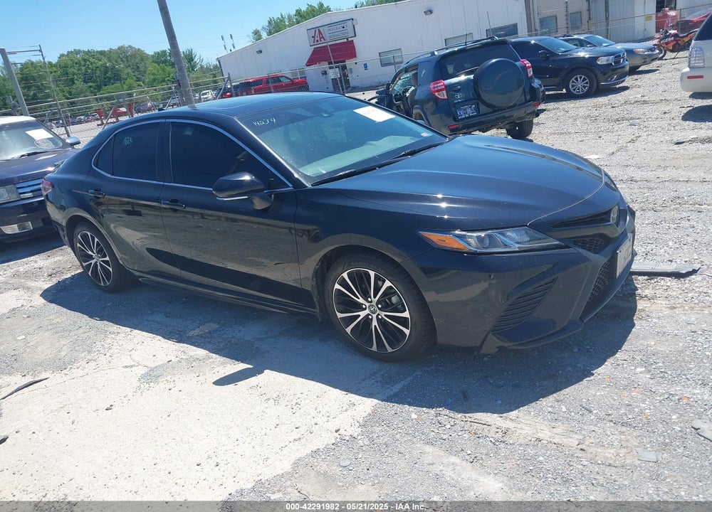 2019 TOYOTA CAMRY SE VIN: 4T1B11HK5KU180665