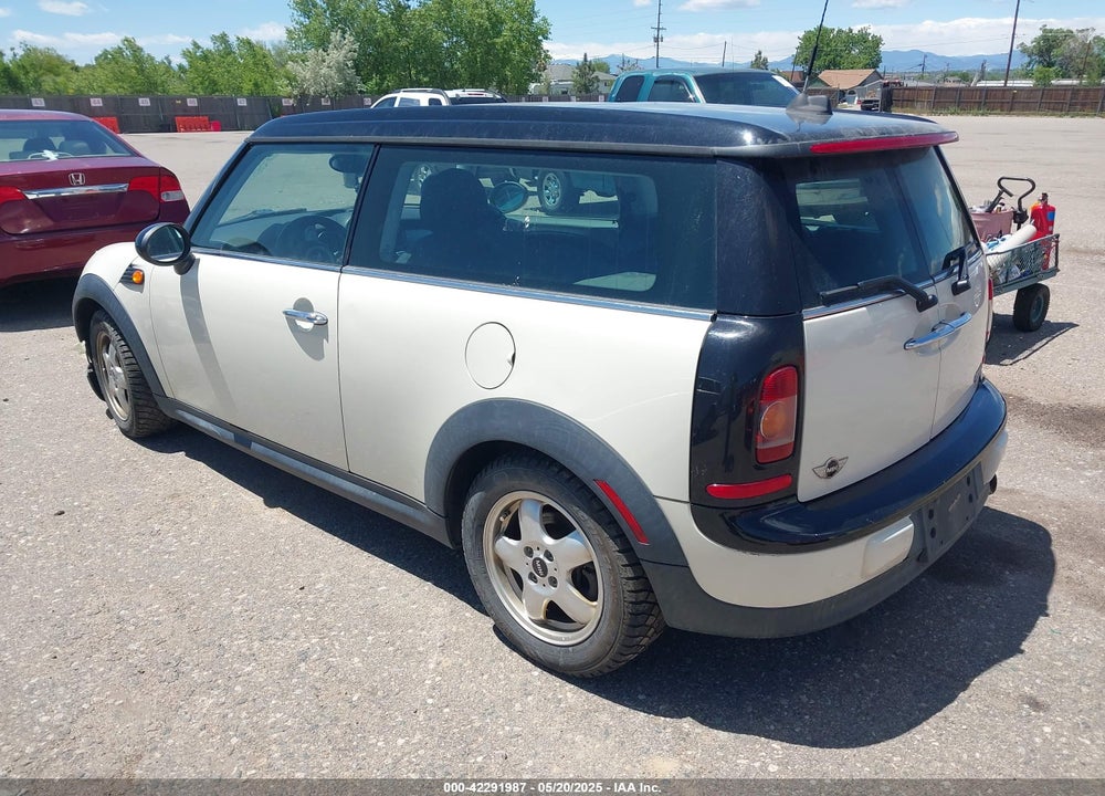 2008 MINI COOPER CLUBMAN VIN: WMWML33598TJ46955