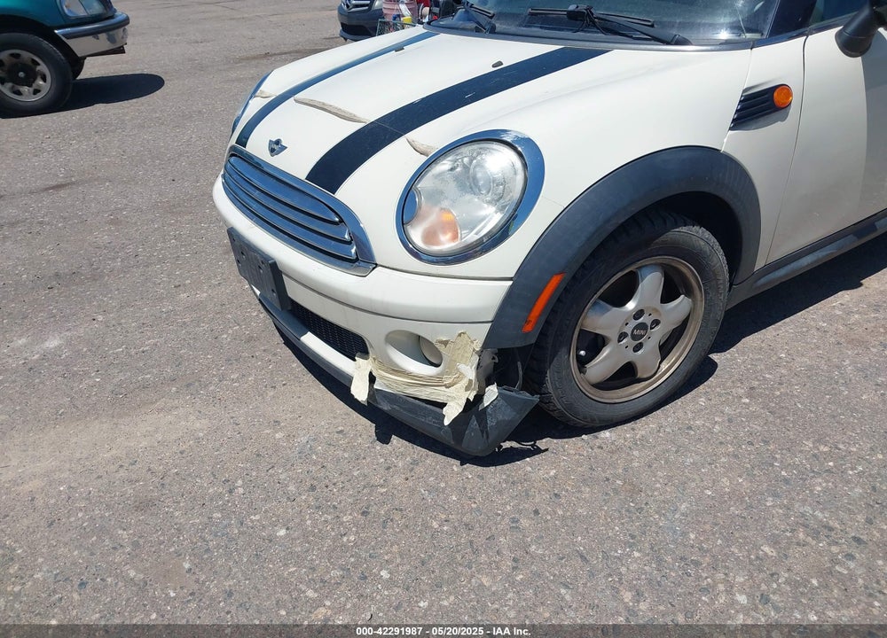 2008 MINI COOPER CLUBMAN VIN: WMWML33598TJ46955