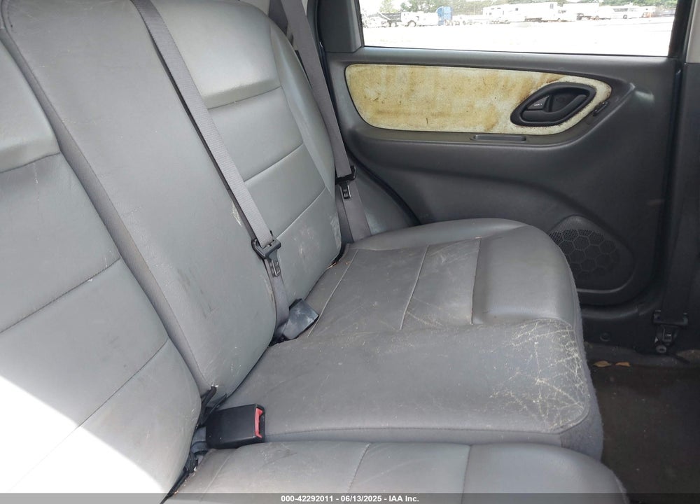 2005 FORD ESCAPE XLT VIN: 1FMYU03195KB77469