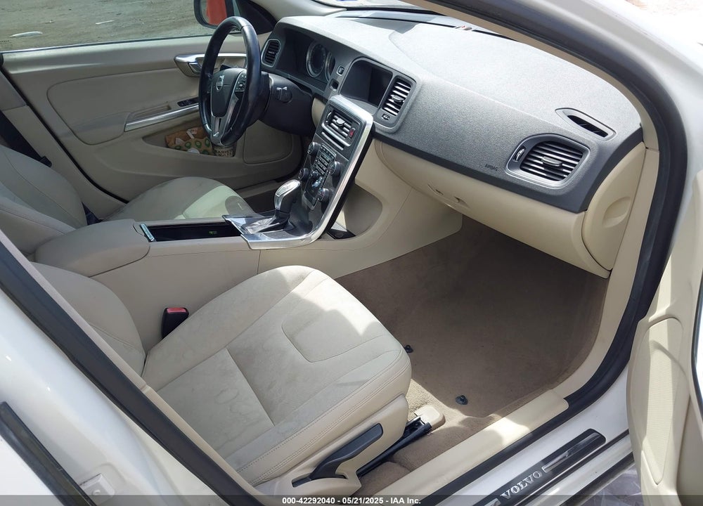 2013 VOLVO S60 VIN: YV1612FH8D2182955