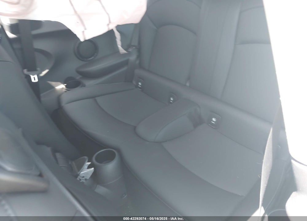 2022 MINI HARDTOP COOPER S VIN: WMW53DH0XN2R63568
