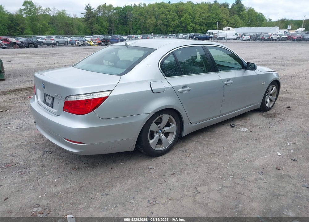 2008 BMW 528I VIN: WBANU53508CT03625