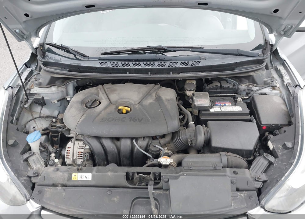 2016 HYUNDAI ELANTRA SE VIN: 5NPDH4AE7GH739181