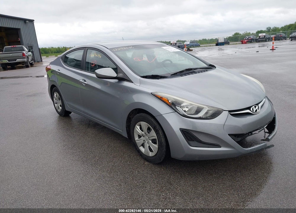 2016 HYUNDAI ELANTRA SE VIN: 5NPDH4AE7GH739181