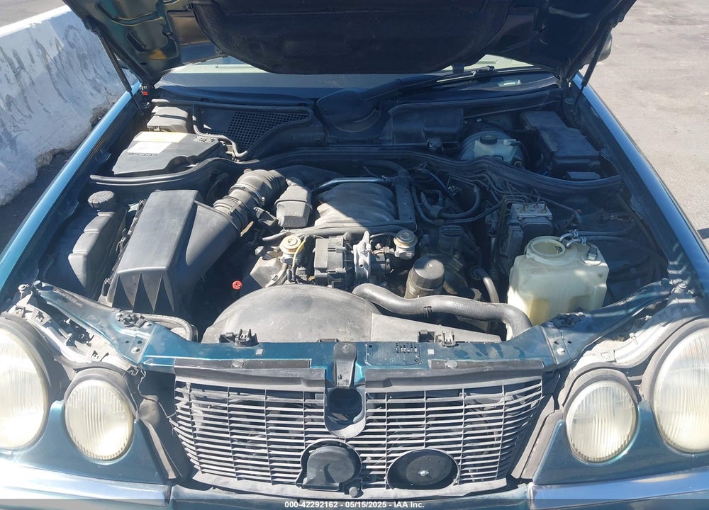 1998 MERCEDES-BENZ E 320 VIN: WDBJF65F2WA676325
