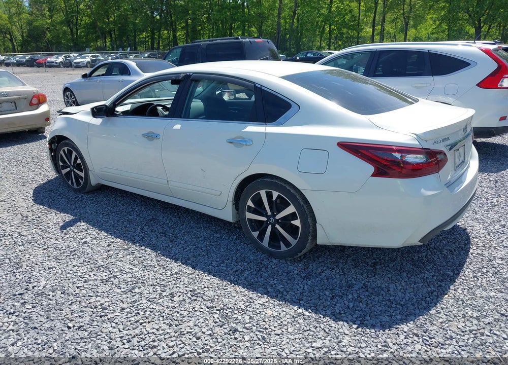 2018 NISSAN ALTIMA VIN: 1N4AL3AP3JC115044