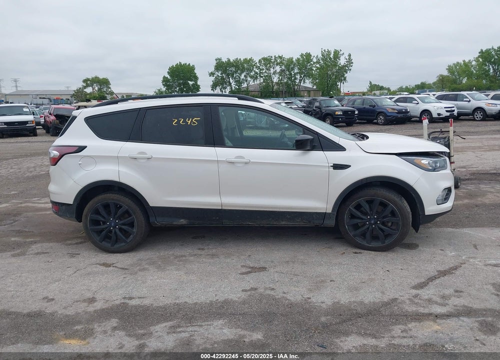 2018 FORD ESCAPE VIN: 1FMCU9HD5JUC28630