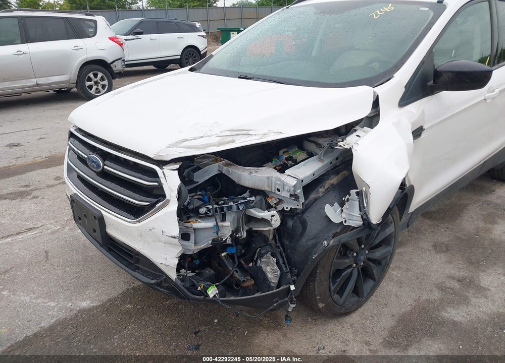 2018 FORD ESCAPE VIN: 1FMCU9HD5JUC28630