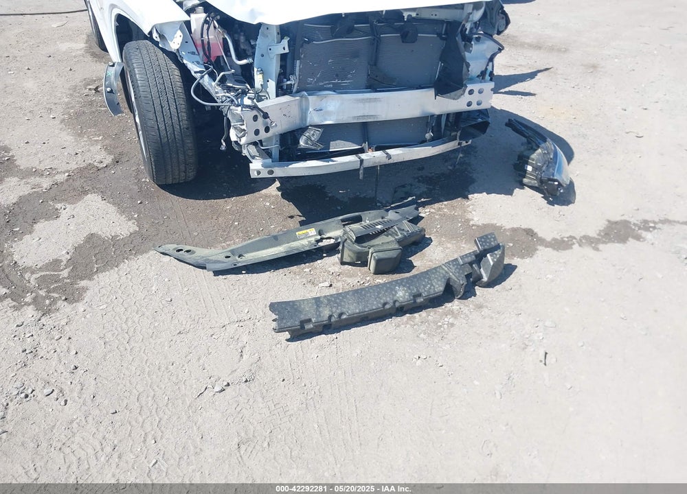 2022 TOYOTA HIGHLANDER VIN: 5TDCZRBHXNS184202