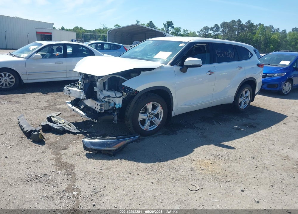 2022 TOYOTA HIGHLANDER VIN: 5TDCZRBHXNS184202