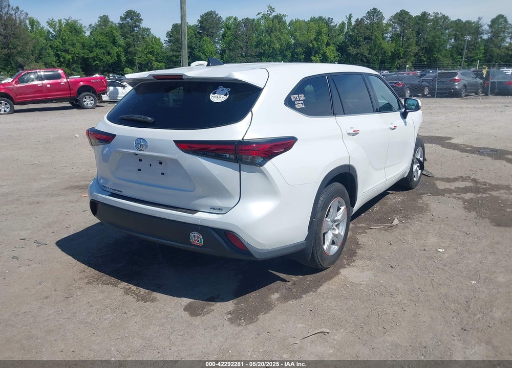 2022 TOYOTA HIGHLANDER VIN: 5TDCZRBHXNS184202