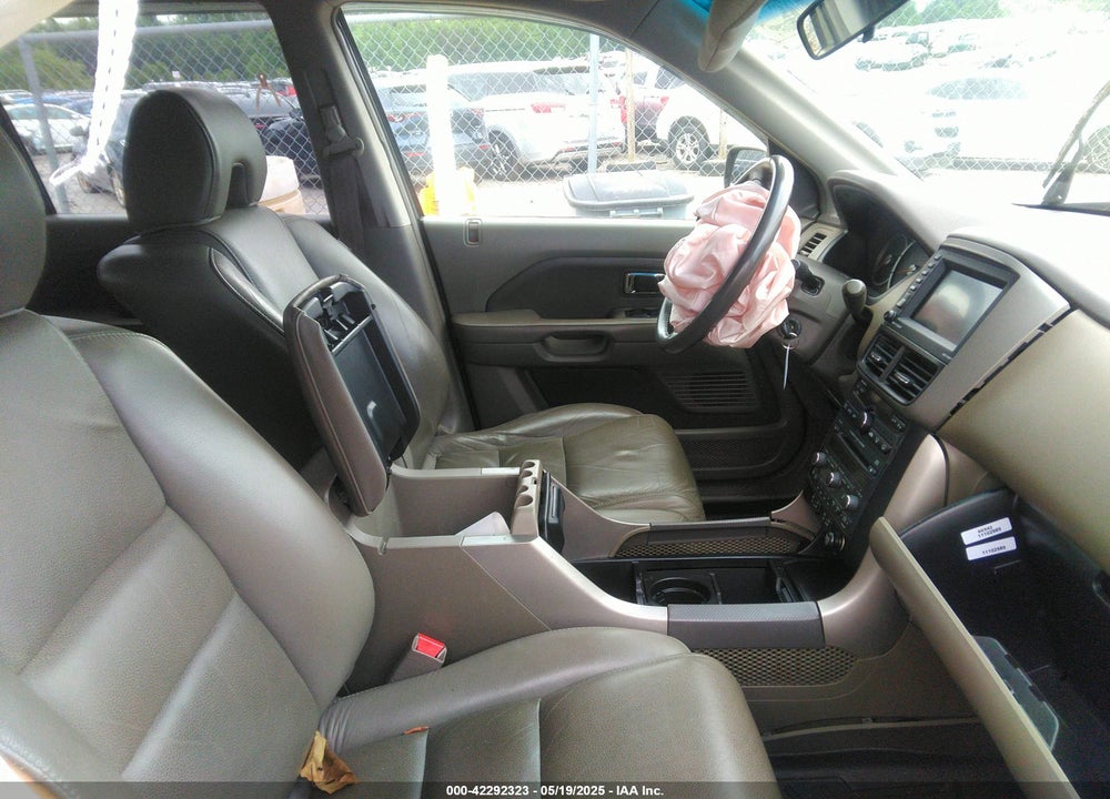 2008 HONDA PILOT EX-L VIN: 5FNYF18778B038685