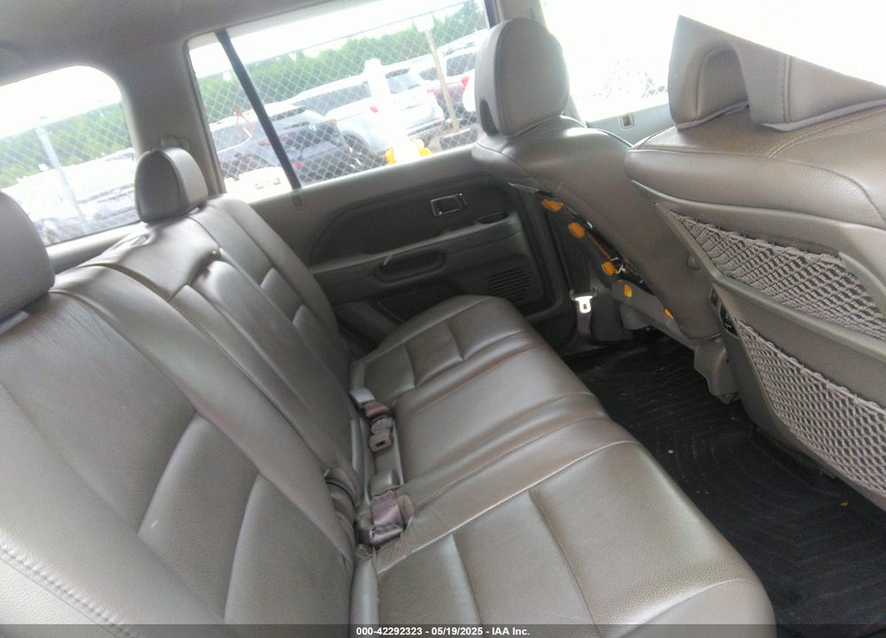 2008 HONDA PILOT EX-L VIN: 5FNYF18778B038685