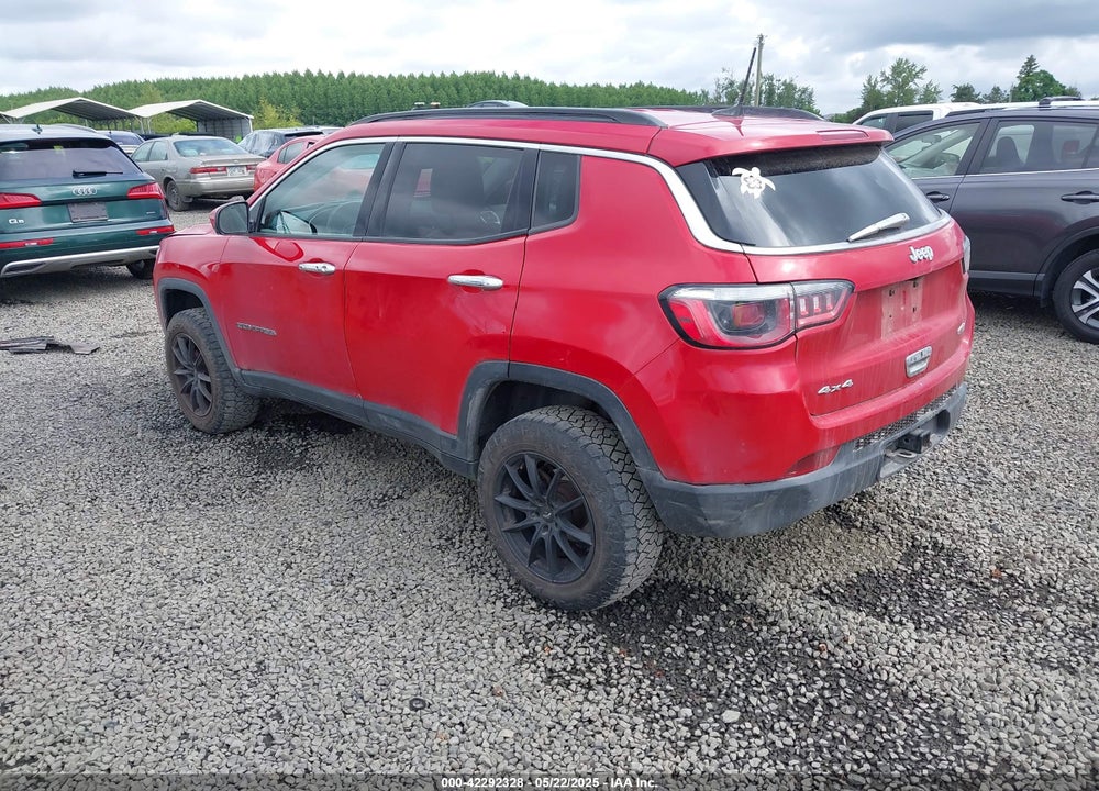 2018 JEEP COMPASS VIN: 3C4NJDBB0JT233065