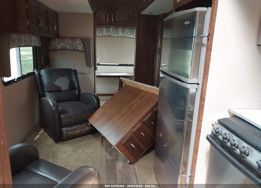 2016 FORE BLUE RIDGE VIN: 4X4FBLF2XGG101461
