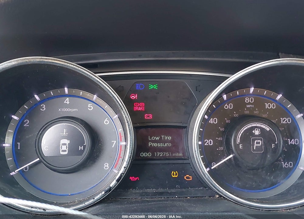 2014 HYUNDAI SONATA VIN: 5NPEB4AC3EH832135