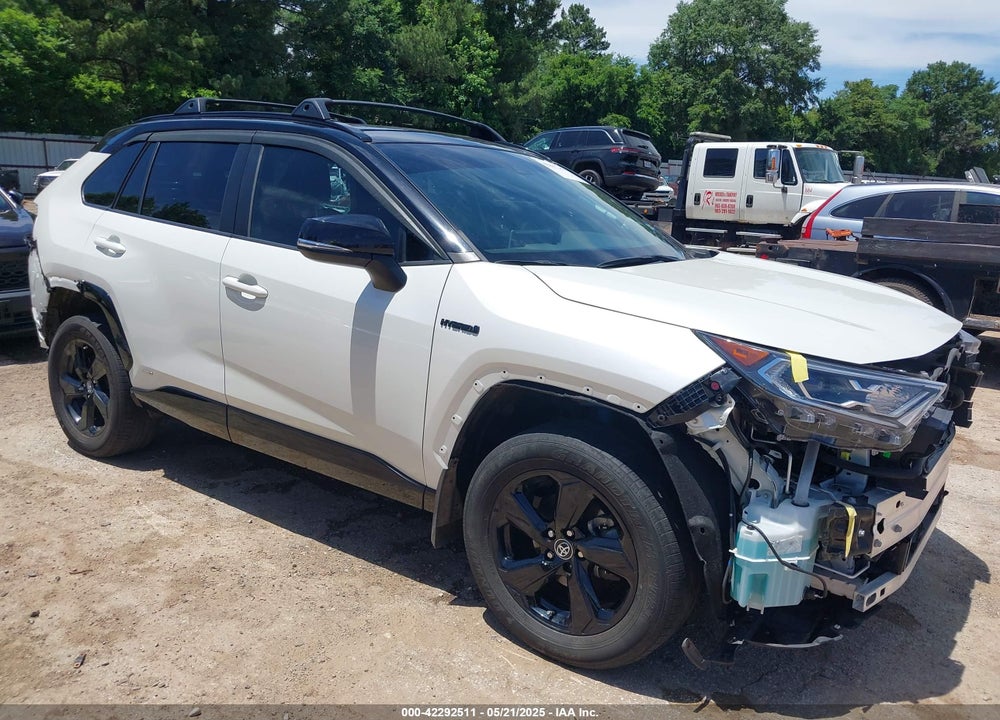 2020 TOYOTA RAV4 HYBRID XSE VIN: 4T3EWRFV0LU008448