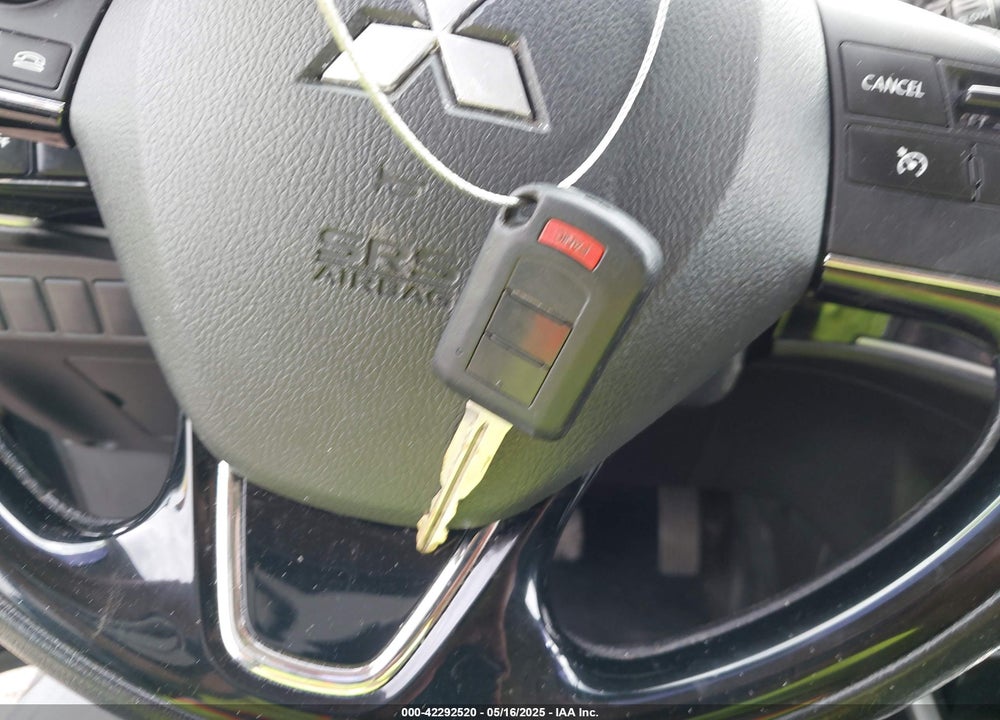 2017 MITSUBISHI OUTLANDER VIN: JA4AD2A33HZ047649