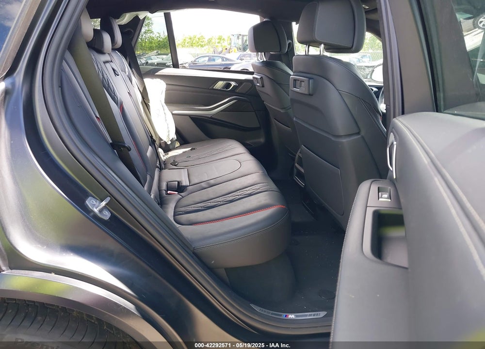 2022 BMW X5 VIN: 5UXCR6C08N9L39205