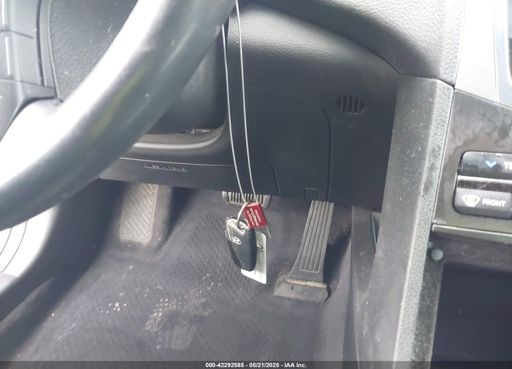 2016 HYUNDAI AZERA LIMITED VIN: KMHFH4JG6GA507801