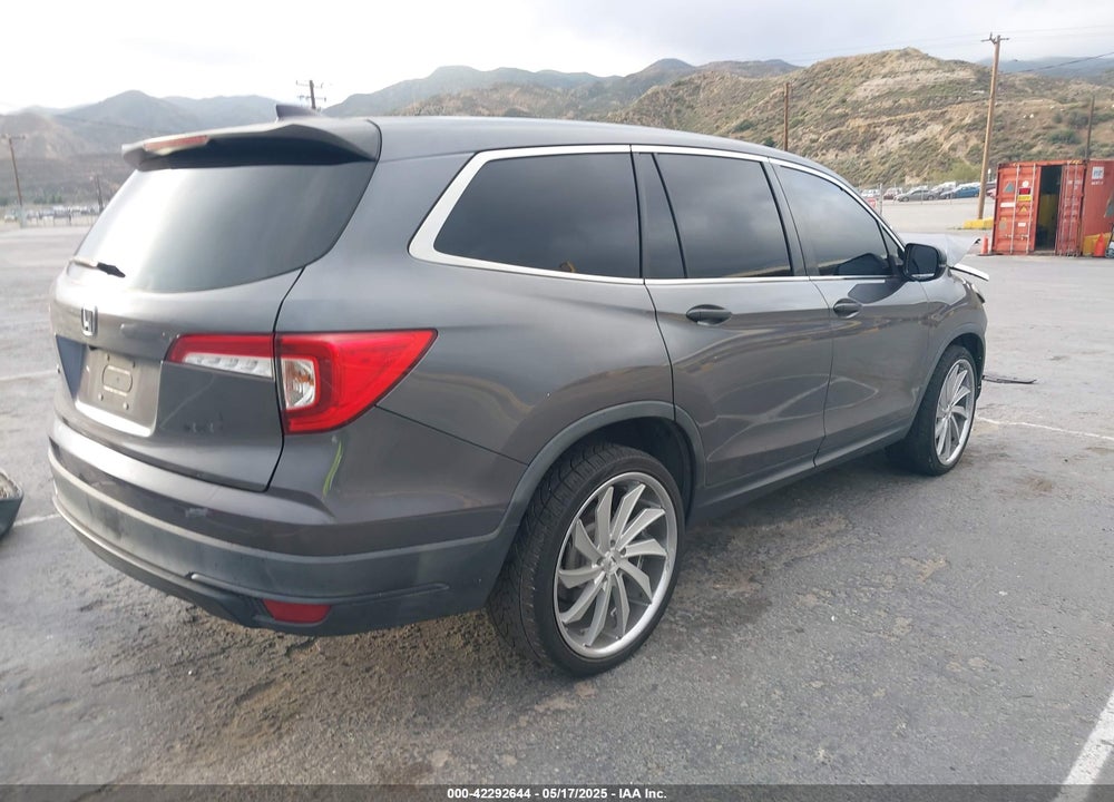 2019 HONDA PILOT VIN: 5FNYF5H16KB042673