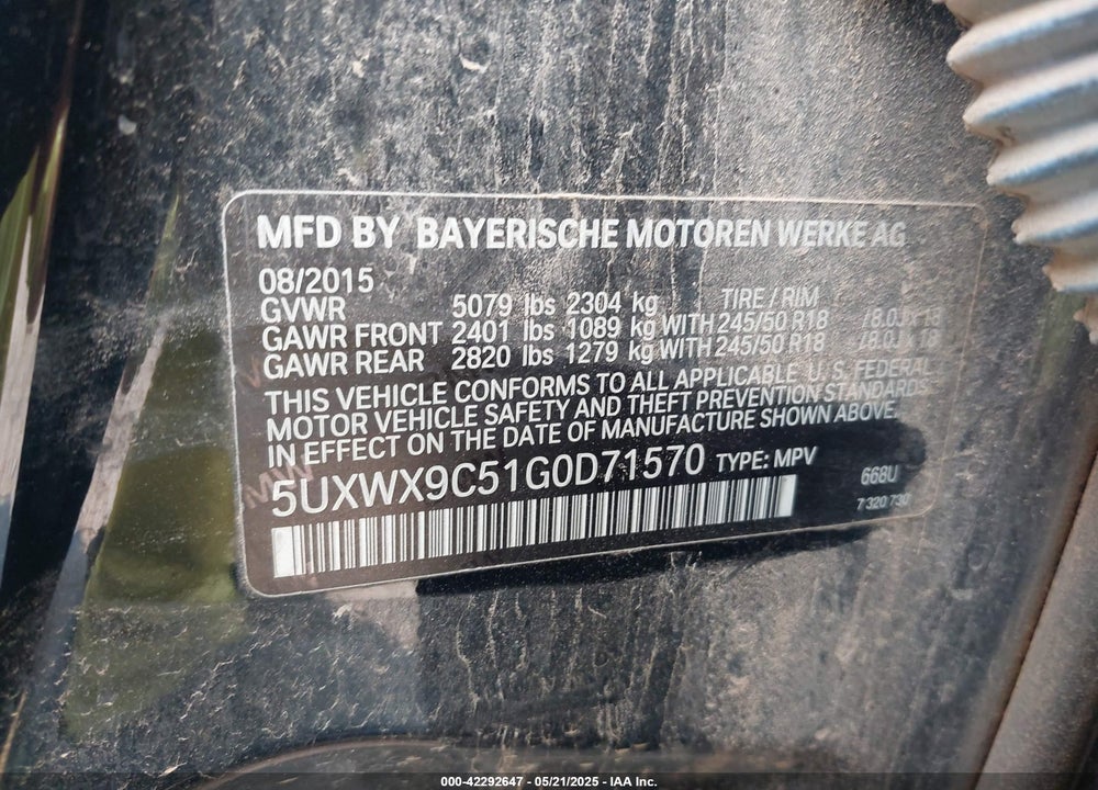 2016 BMW X3 VIN: 5UXWX9C51G0D71570