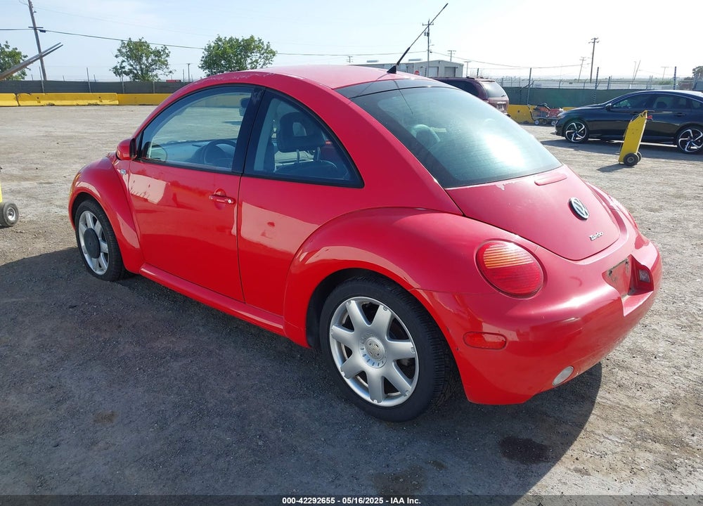 2002 VOLKSWAGEN NEW BEETLE GLX VIN: 3VWDD21C82M410830