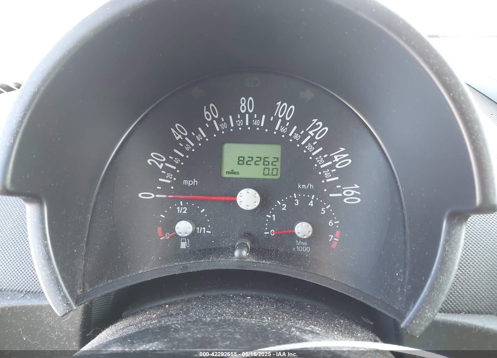 2002 VOLKSWAGEN NEW BEETLE GLX VIN: 3VWDD21C82M410830